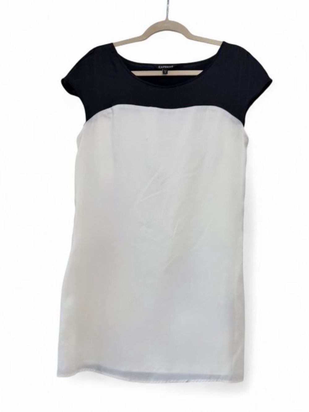 Express Black and White Cap-Sleeve Shift Dress Sz SP
